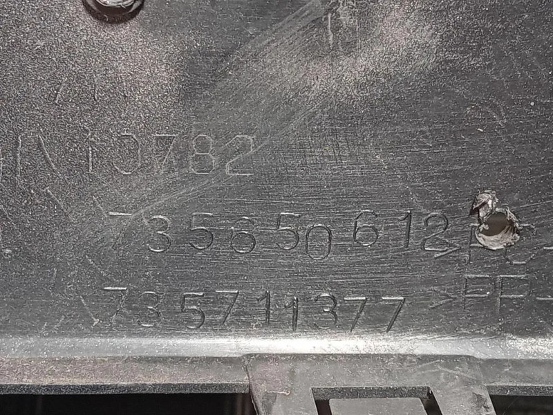 Cornice Griglia DI Ventilazione Paraurti ANT 735650613 Fiat 500L 2013