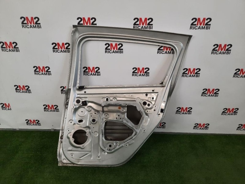 Porta POST DX 821002434R Dacia Sandero Stepway II 2016