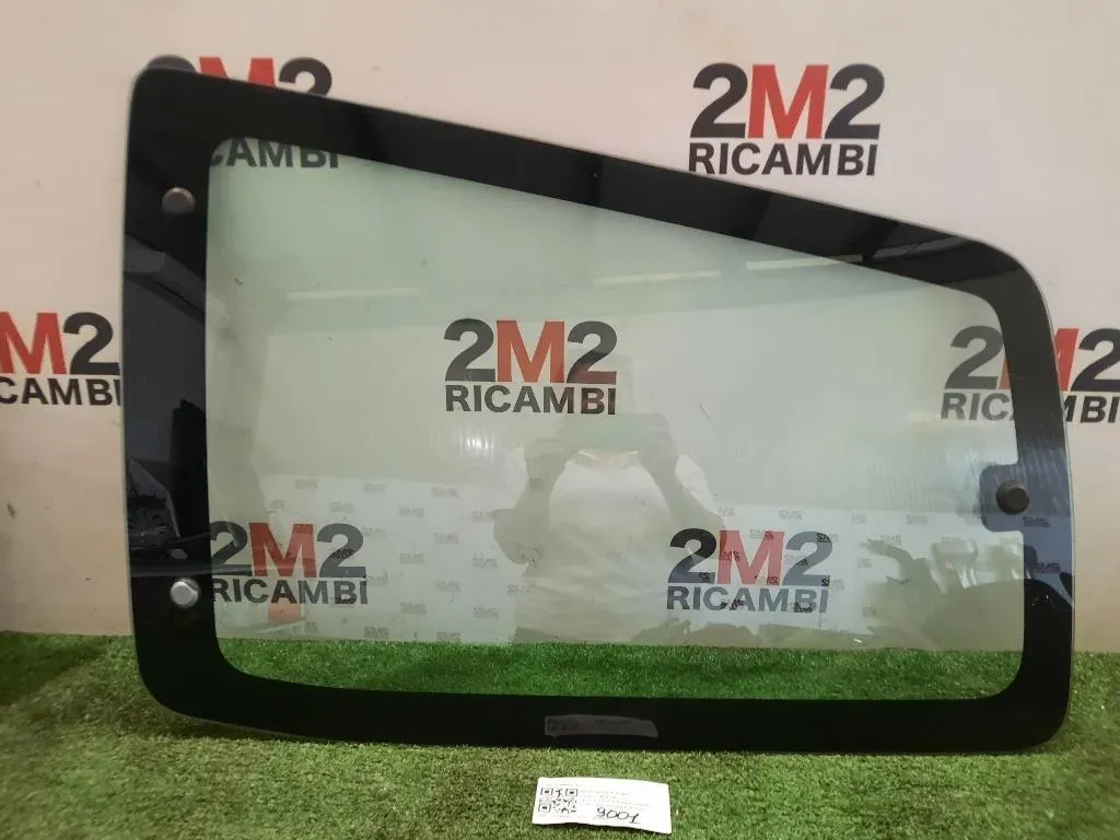 Cristallo Deflettore Parafango POST SX MR533113 Mitsubishi Pajero III 2000