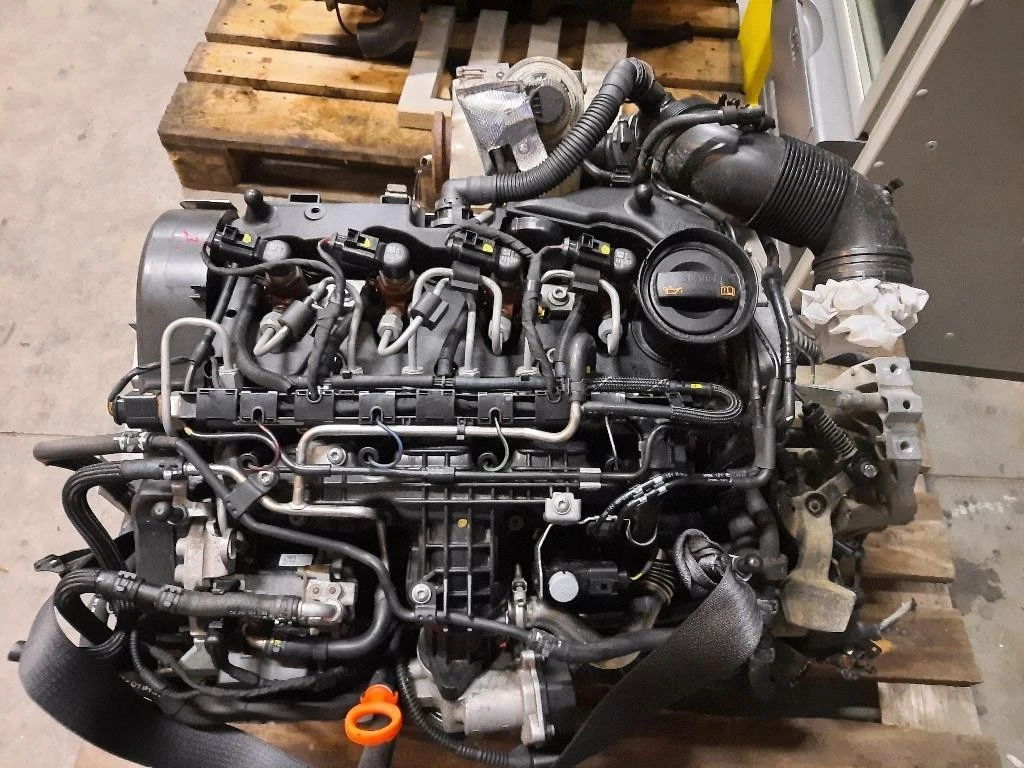 Motore Semicompleto CAYC 105 CV 77KW 03L100036K Audi A3 8PA Sportback 2008