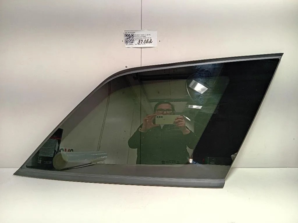 Cristallo Fisso Parafango POST DX 9814372780 Peugeot 3008 I 2013