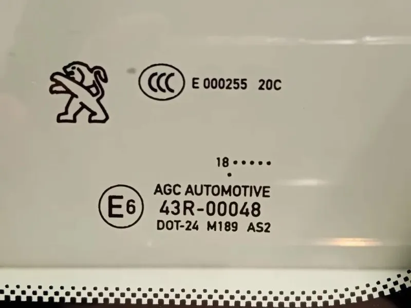 Cristallo Fisso Parafango POST DX 9805594880 Peugeot 308 II 2014
