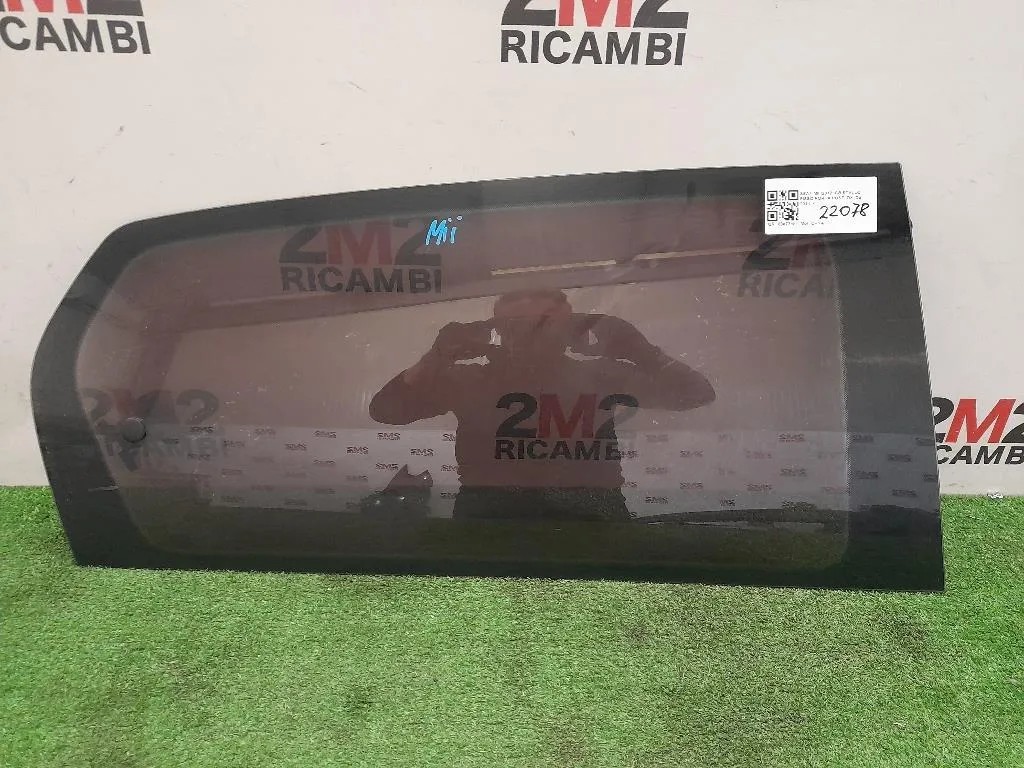 Cristallo Fisso Parafango POST DX 1ST845042LNVB Seat MII 2012