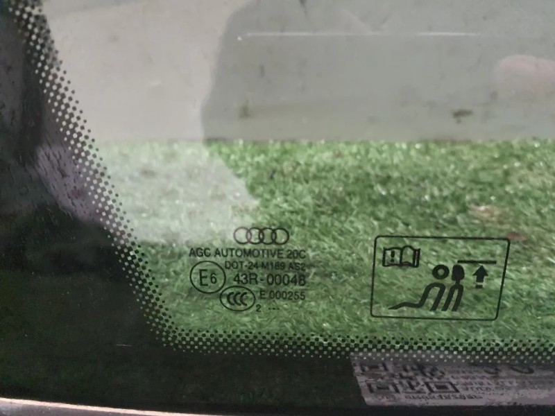 Cristallo Fisso Parafango POST SX 8R0845299P Audi Q5 8RB 2012