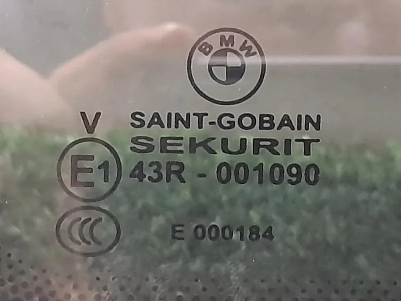 Cristallo Fisso Parafango POST SX E000184 Bmw Serie 1 E82 Coupe 2005