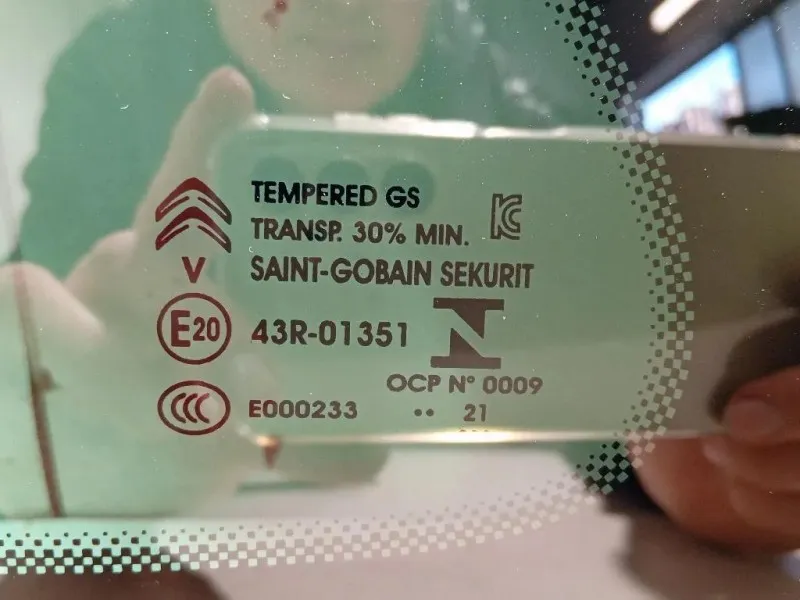 Cristallo Fisso Parafango POST SX CRISTALLO FISSO PARAFANGO POST SX Citroen C3 Aircross 2017