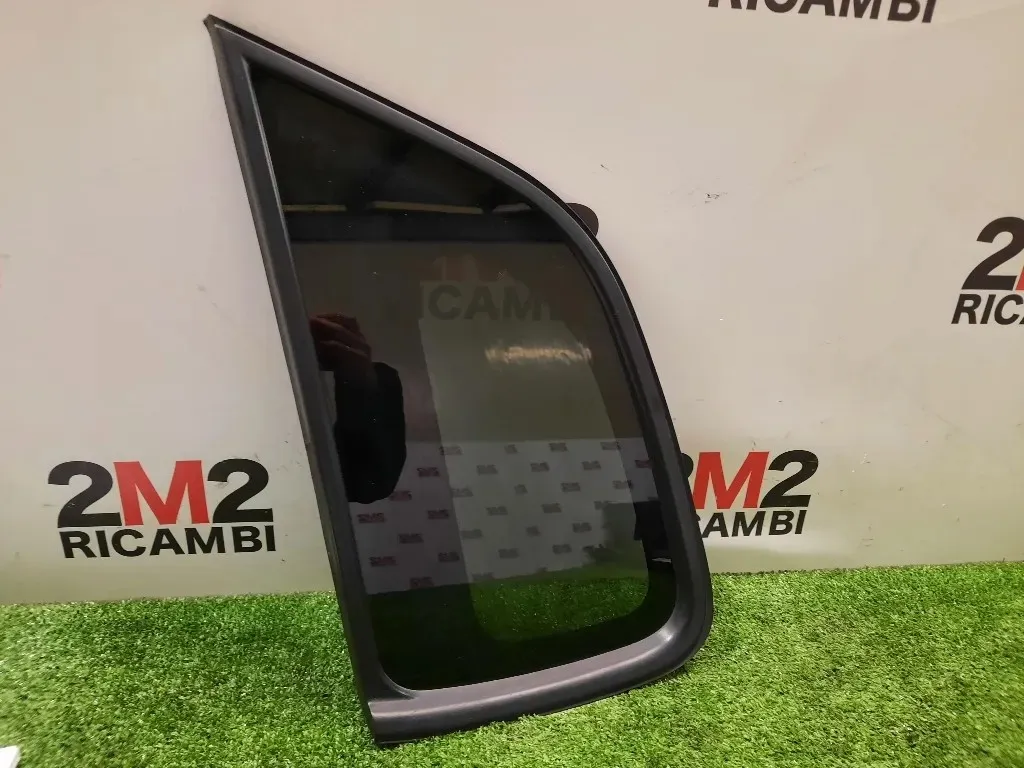 Cristallo Fisso Parafango POST SX 878102E020 Hyundai Tucson I 2005