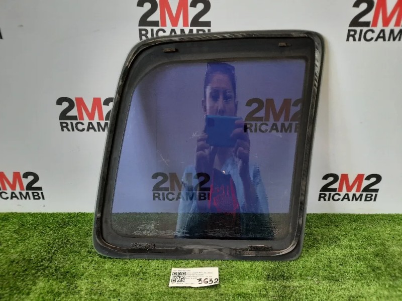 Cristallo Fisso Parafango POST SX K55235923AD Jeep Cherokee III 2002