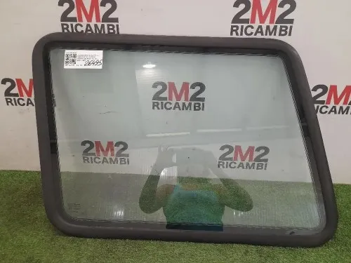 Cristallo Fisso Parafango POST SX MXC6813 Land Rover Discovery I 1990