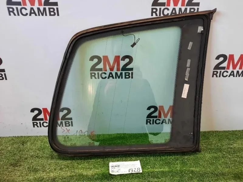 Cristallo Fisso Parafango POST SX 1T0845041AF5AP Volkswagen Touran II 2007