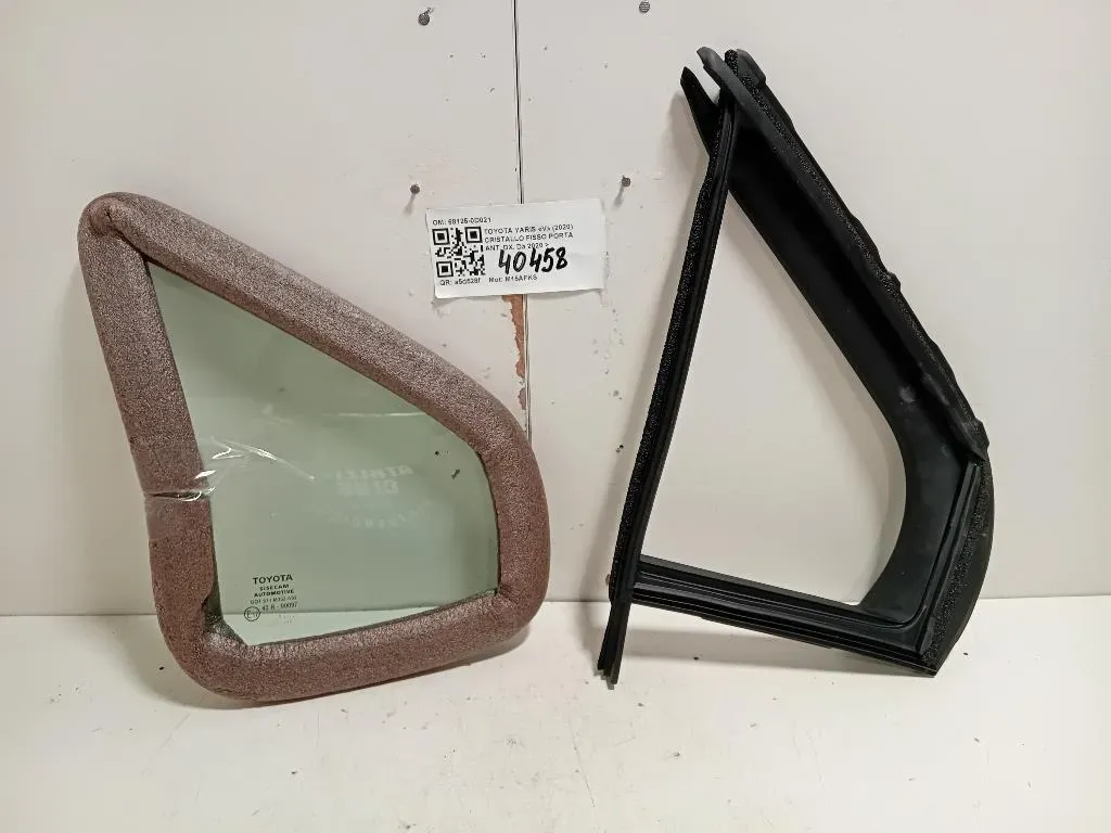 Cristallo Fisso Porta ANT DX 68125-0D021 Toyota Yaris V 2020
