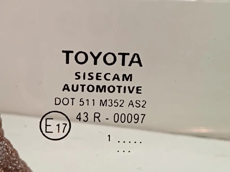 Cristallo Fisso Porta ANT DX 68125-0D021 Toyota Yaris V 2020