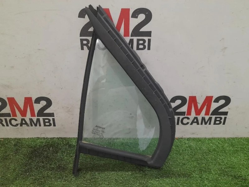 Cristallo Fisso Porta ANT SX 682160D050 Toyota Yaris IV 2014