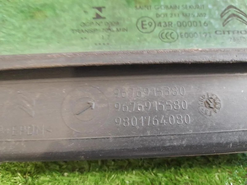 Cristallo Fisso Porta POST DX 9801764080 Citroen C4 Grand Picasso II 2016