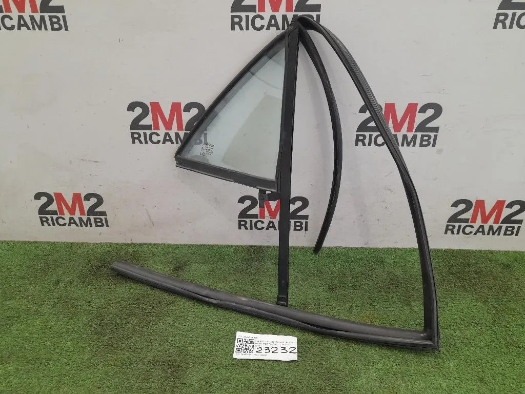 Cristallo Fisso Porta POST DX 83427H8000 Kia RIO IV 2017