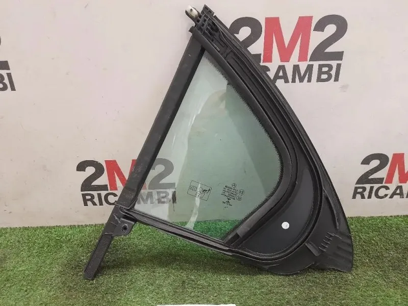 Cristallo Fisso Porta POST DX A1767300400 Mercedes Classe A W176 2015
