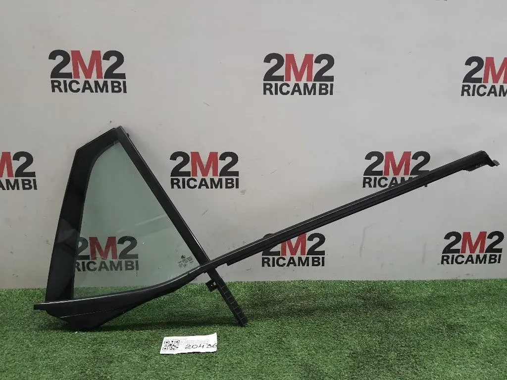 Cristallo Fisso Porta POST DX 6V6845214C5AP Skoda Fabia NJ3 2014