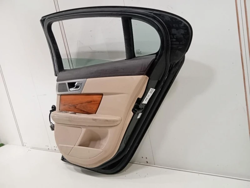 Porta POST DX Jaguar XF I 2008