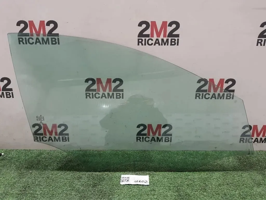 Cristallo Scendente Porta ANT DX A1767250410 Mercedes Classe A W176 2013