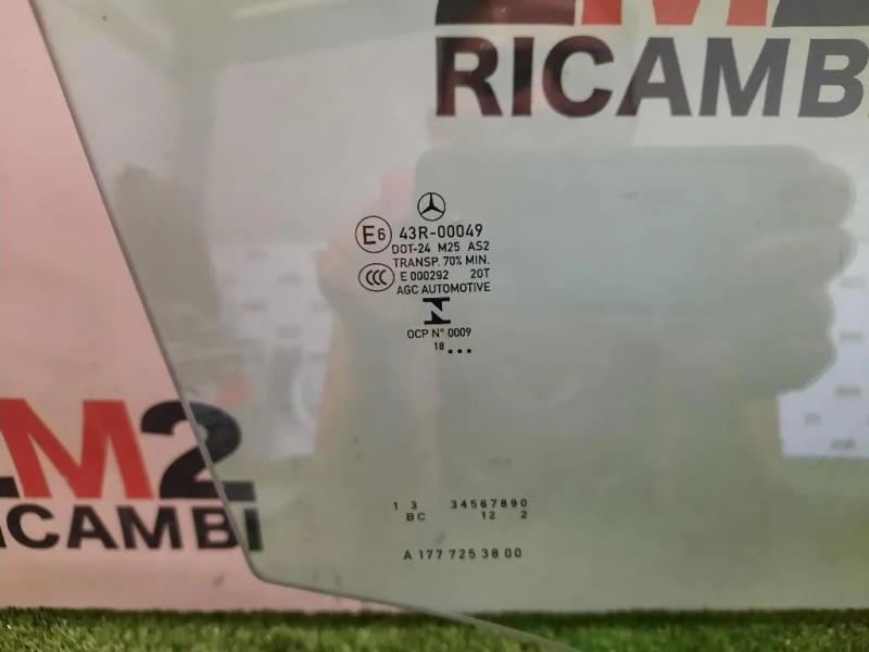 Cristallo Scendente Porta ANT DX A1777253800 Mercedes Classe A W177 2018