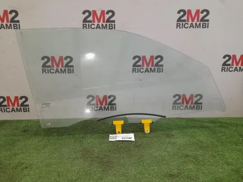 Cristallo Scendente Porta ANT DX 8450154P010 Suzuki Vitara II 2015