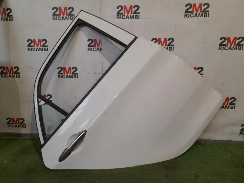 Porta POST DX 770041Y020 Kia Picanto III 2011