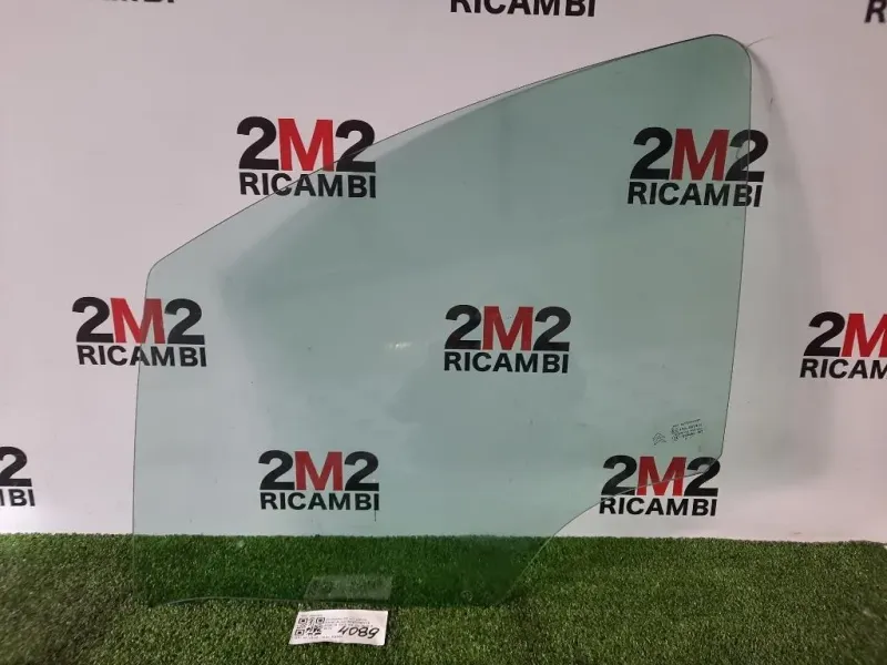 Cristallo Scendente Porta ANT SX 9201P4 Citroen C3 II 2010