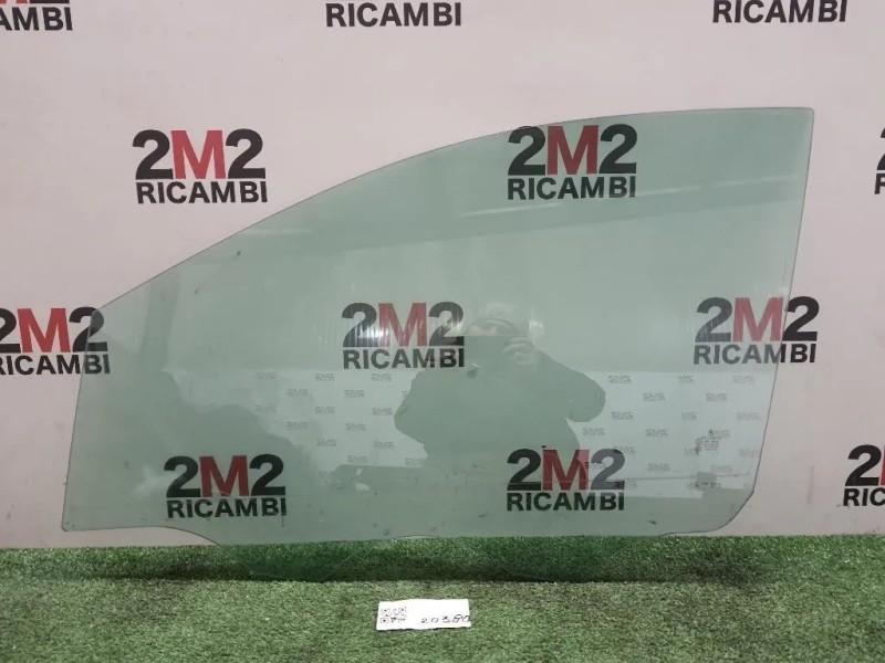 Cristallo Scendente Porta ANT SX A2467250500 Mercedes Classe B W246 2012