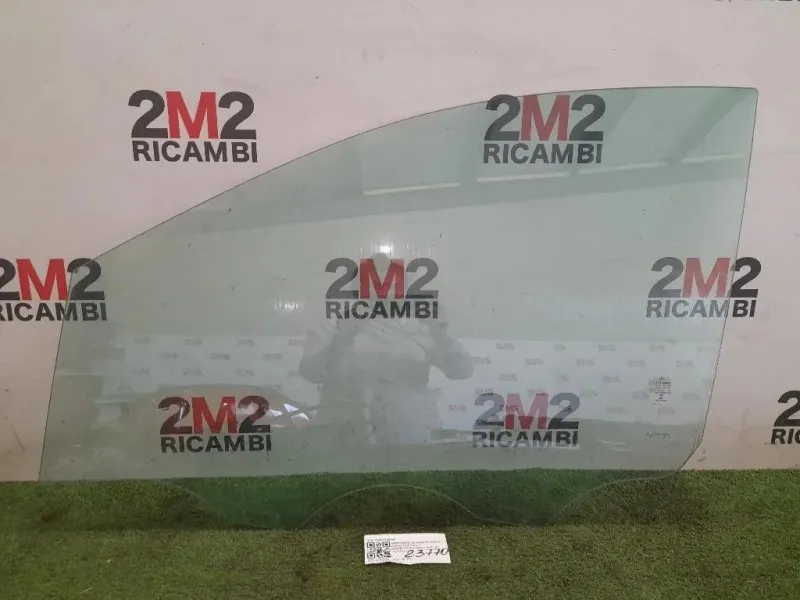 Cristallo Scendente Porta ANT SX A2467250500 Mercedes Classe B W246 2014