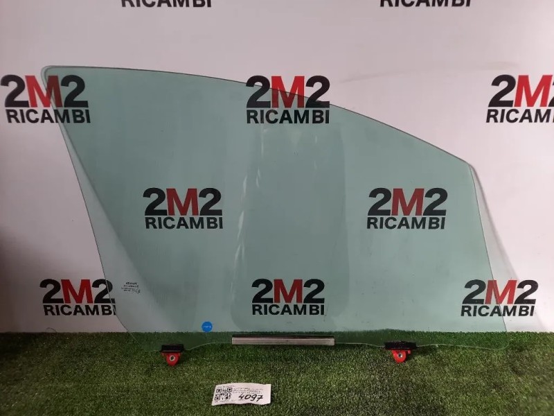 Cristallo Scendente Porta ANT SX 681200D191 Toyota Yaris IV 2017