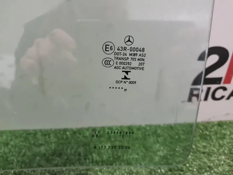 Cristallo Scendente Porta POST DX A1777353000 Mercedes Classe A W177 2018