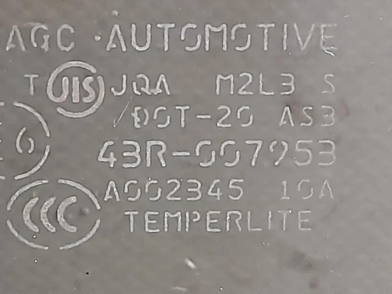 Cristallo Scendente Porta POST DX 43R007953 Mitsubishi ASX 2010