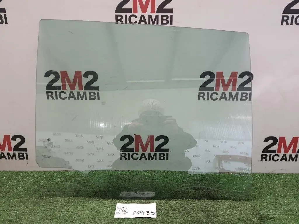 Cristallo Scendente Porta POST DX 6V6845206 Skoda Fabia NJ3 2014