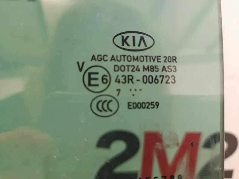 Cristallo Scendente Porta POST SX 83410F1000 Kia Sportage IV 2016