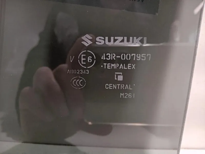 Cristallo Scendente Porta POST SX 43R-007957 Suzuki Swift VI 2017