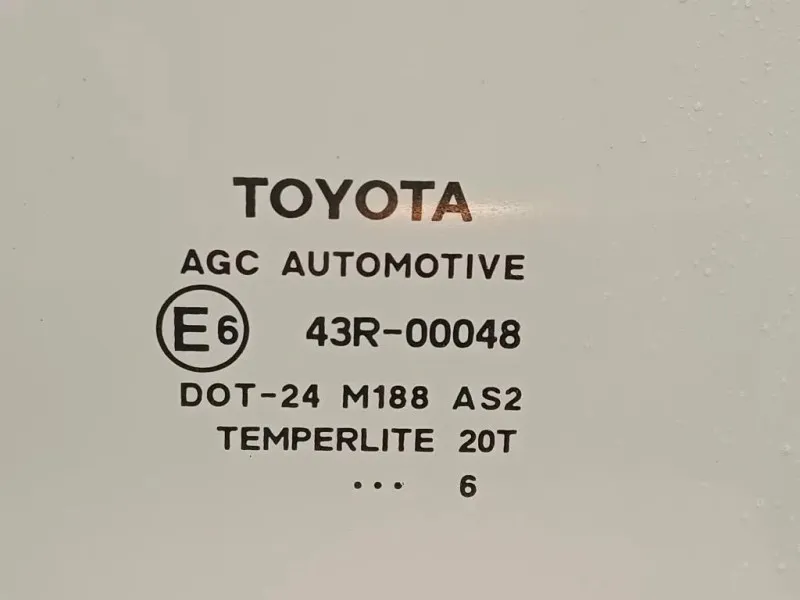 Cristallo Scendente Porta POST SX Toyota Yaris IV 2017