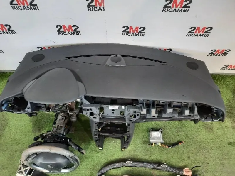 Cruscotto CRUSCOTTO AIR BAG CINTURA Citroen DS3 2010