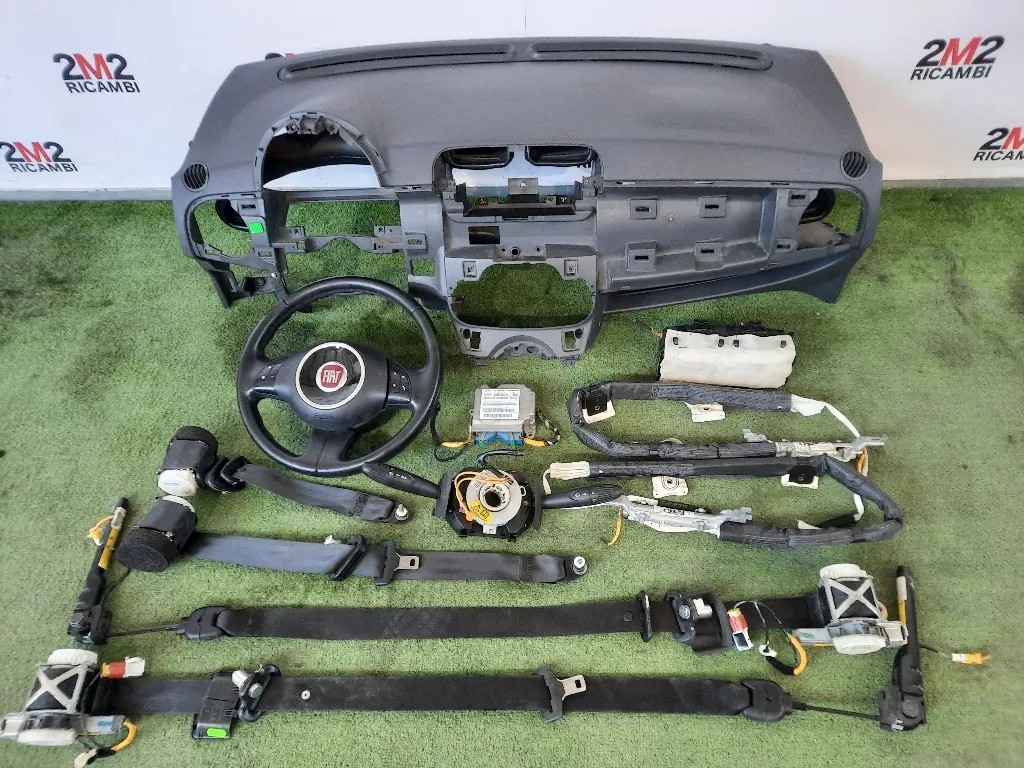 Cruscotto CRUSCOTTO VOLANTE Fiat 500 II 2008