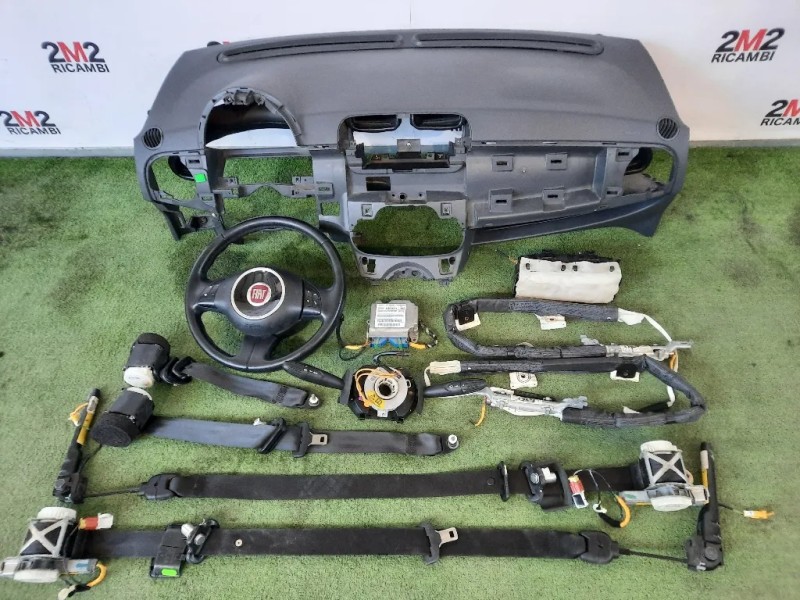 Cruscotto CRUSCOTTO VOLANTE Fiat 500 II 2008