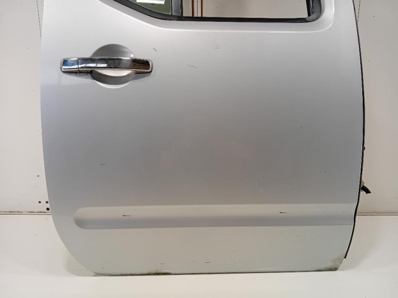 Porta POST DX 82100EB30J Nissan Navara 2005