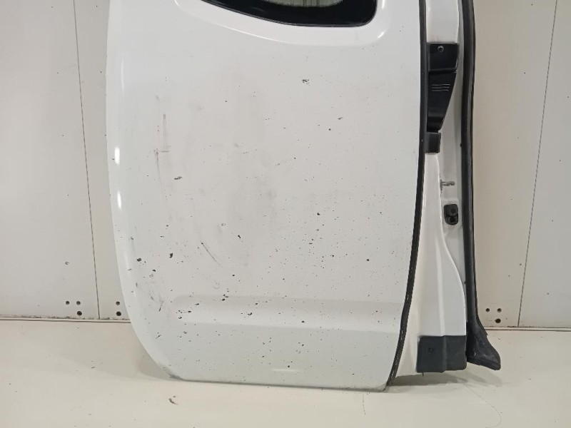 Porta POST DX 82100ZL40B Nissan Navara 2010