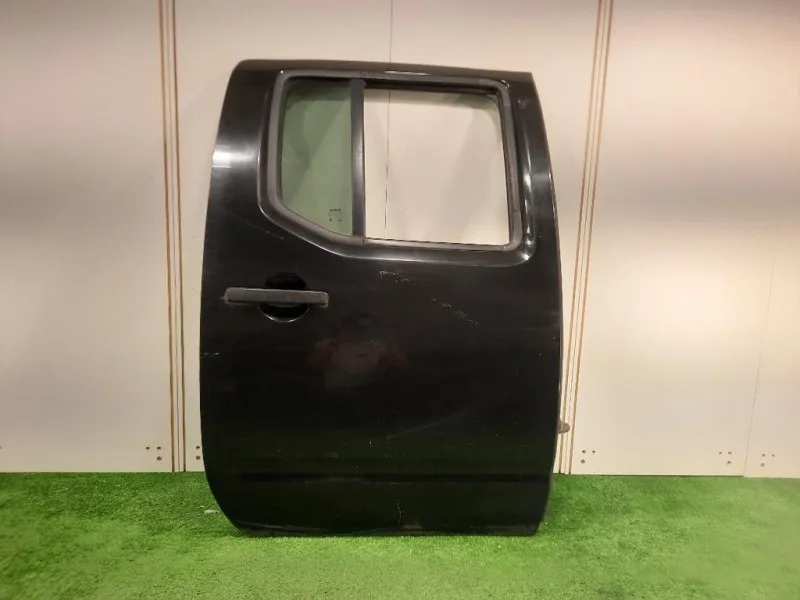 Porta POST DX 82100EB330 Nissan Pathfinder 2005