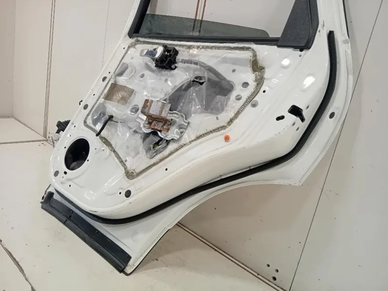 Porta POST DX H2100JD0MC Nissan Qashqai I 2010