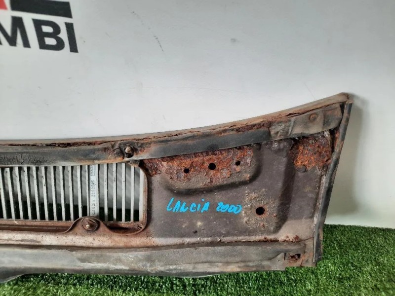 Cunetta Acqua Sottoparabrezza  Lancia 2000