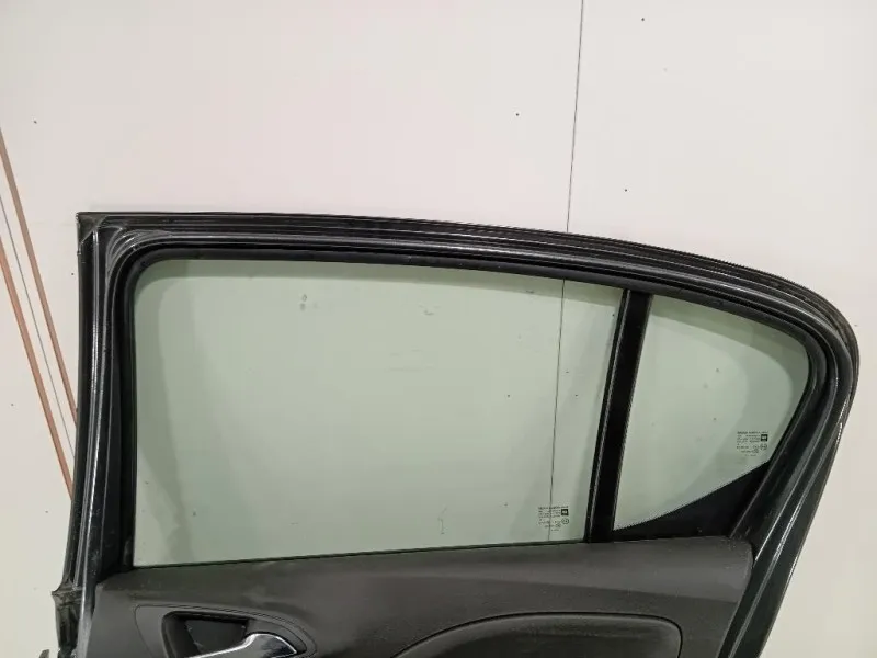 Porta POST DX PORTA POST DX Opel Corsa E 2014