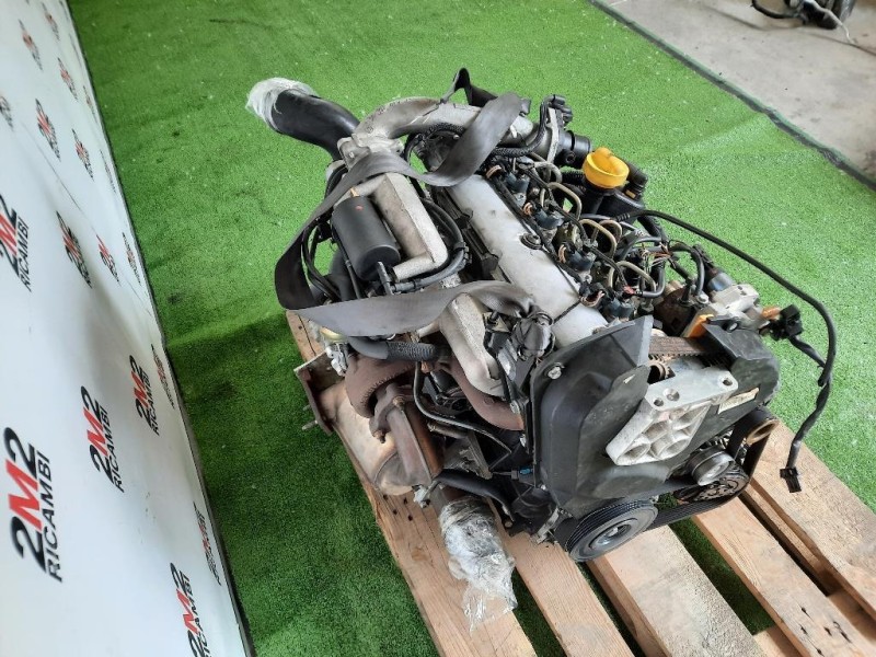 Motore Semicompleto F9Q800 120 CV 88 KW Renault Megane II CC 2003