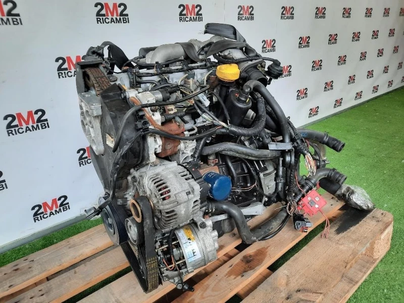 Motore Semicompleto F9Q800 120 CV 88 KW Renault Megane II CC 2003