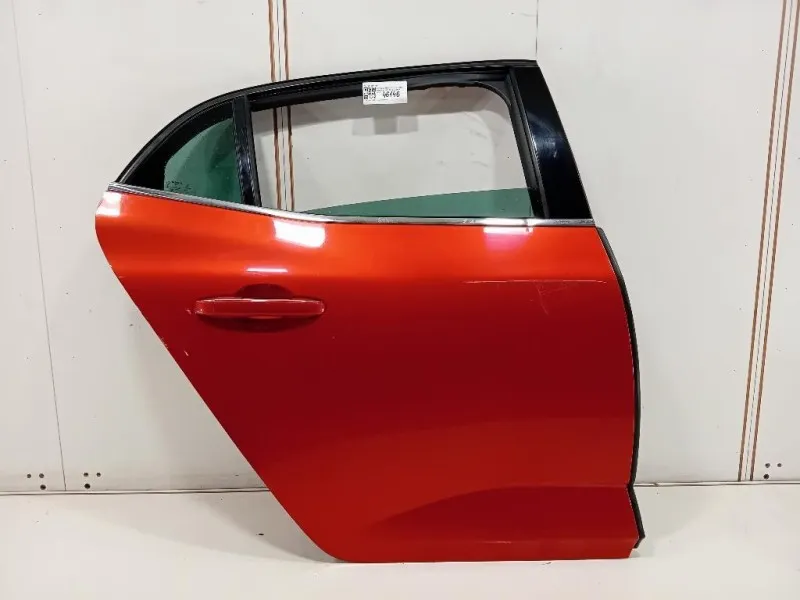 Porta POST DX 821001172R Renault Mégane IV 2016