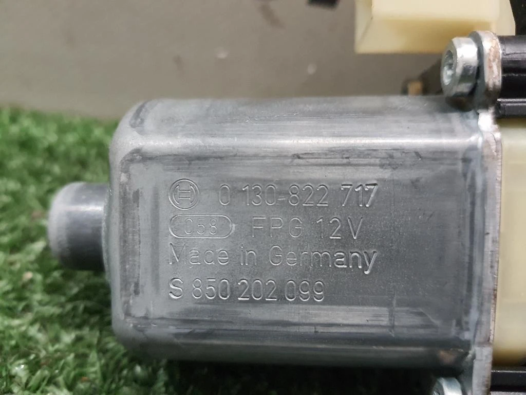 Motorino Alzacristallo Porta ANT DX 5Q0959801B Audi A3 8VA Sportback 2012