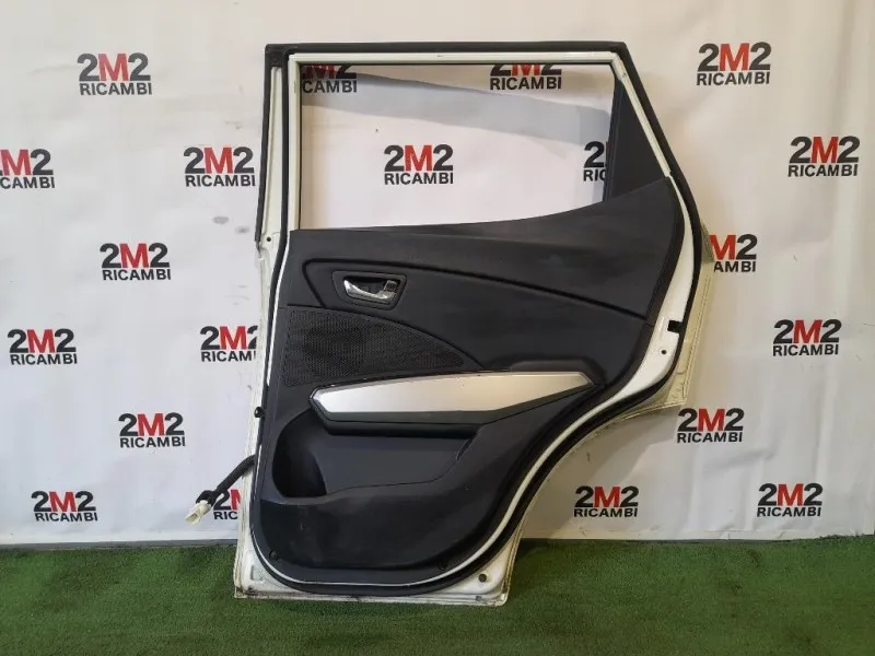 Porta POST DX 6302135002 Ssangyong Tivoli 2015